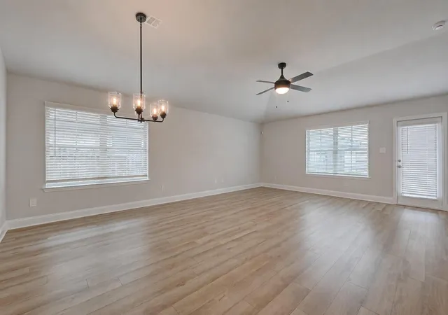 Photo 3 of Sale Pending at 13905 Seneca Lake Dr, La Marque, TX 77568 | MLS# 10997087 | Listing updated on 2026-09-19