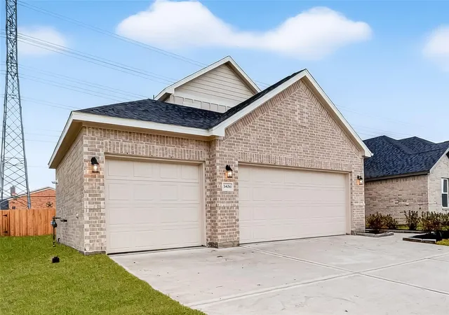 2nd image of 2110 Spring Hollow Dr, Baytown, TX 77521 | MLS# 15033404
