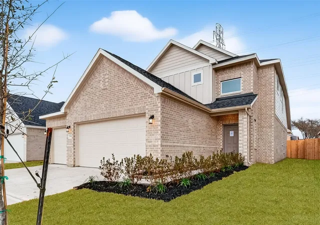 3rd image of 2110 Spring Hollow Dr, Baytown, TX 77521 | MLS# 15033404