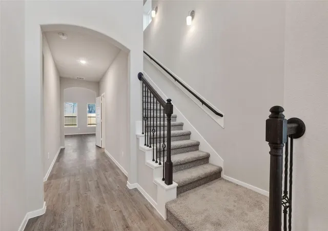 5th image of 2110 Spring Hollow Dr, Baytown, TX 77521 | MLS# 15033404