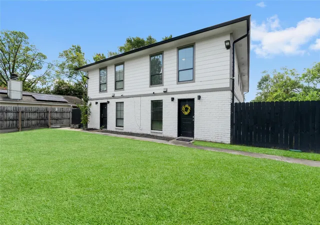 3rd image of 9130 Vogue Ln, Houston, TX 77080 | MLS# 97292346