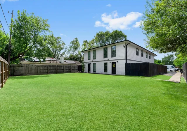 4th image of 9130 Vogue Ln, Houston, TX 77080 | MLS# 97292346