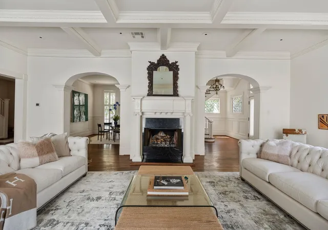 5th image of 200 Westmoreland St, Houston, TX 77006 | MLS# 10518369