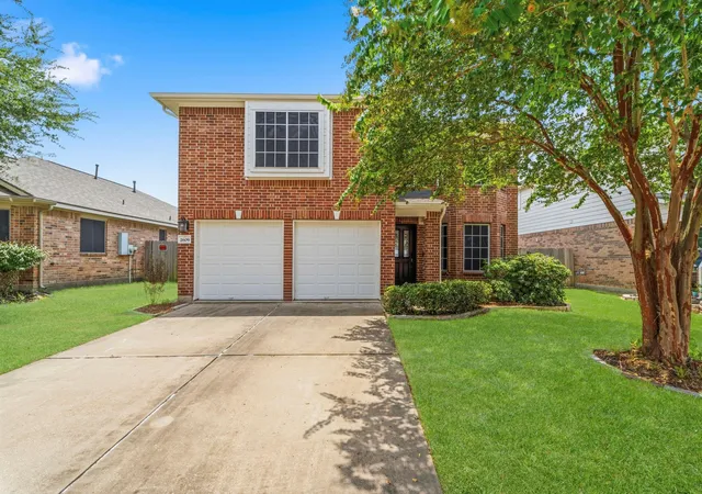Photo 1 of Sale Pending at 2609 Los Alamos Cir, Deer Park, TX 77536 | MLS# 73207720 | Listing updated on 2026-09-25