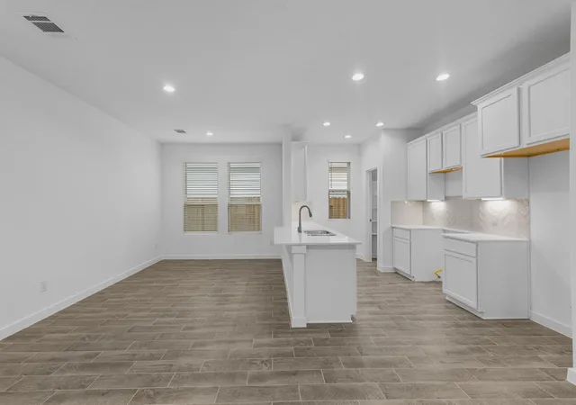 Photo 3 of Single family home for sale at 6427 Old Cypress Landing Ln, Humble, TX 77338 | MLS# 82741686 | Listing updated on 2026-09-18