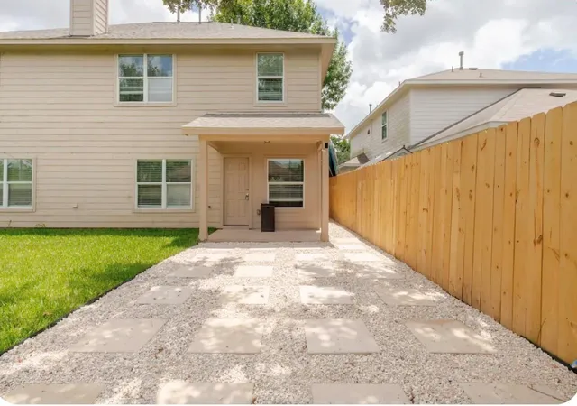 27th image of 8034 Fountain St, Houston, TX 77051 | MLS# 19920226
