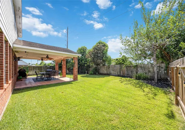 30th image of 11618 Peachwood Lake Dr, Sugar Land, TX 77498 | MLS# 25148005