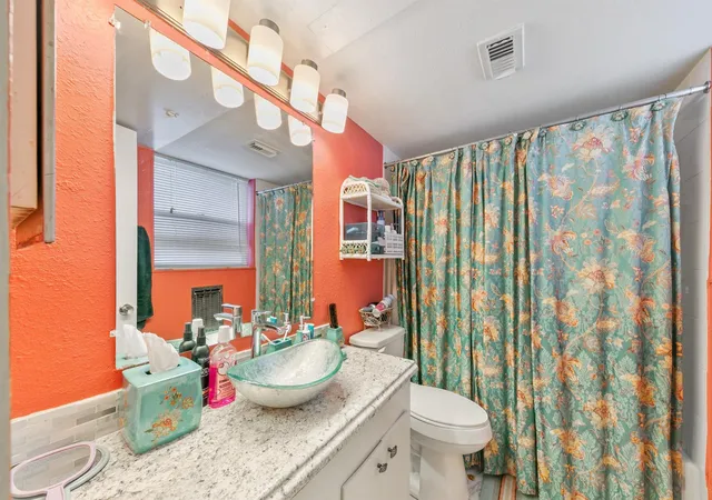 14th image of 2503 Mccue Rd #36, Houston, TX 77056 | MLS# 17137196