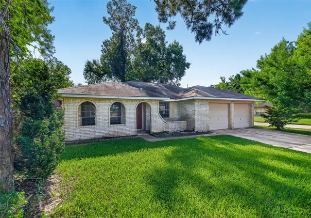 2nd image of 9702 Hillis St, Houston, TX 77078 | MLS# 63128271