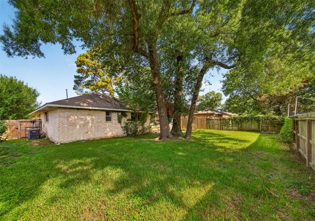 39th image of 9702 Hillis St, Houston, TX 77078 | MLS# 63128271