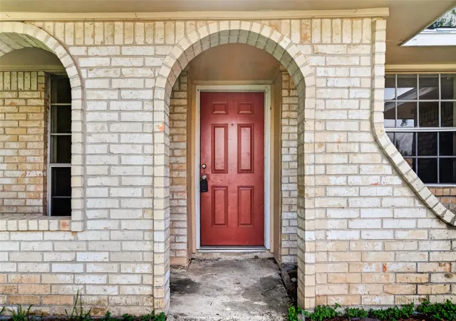 4th image of 9702 Hillis St, Houston, TX 77078 | MLS# 63128271