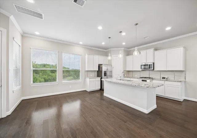 3rd image of 9628 Cambridge Manor Ln, Houston, TX 77045 | MLS# 63950619