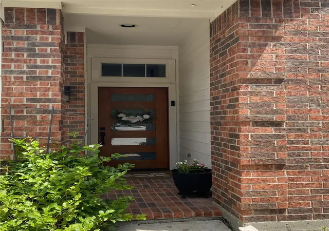3rd image of 13331 Lake Excursion Ct, Houston, TX 77044 | MLS# 94872594