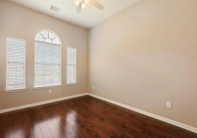 5th image of 13331 Lake Excursion Ct, Houston, TX 77044 | MLS# 94872594