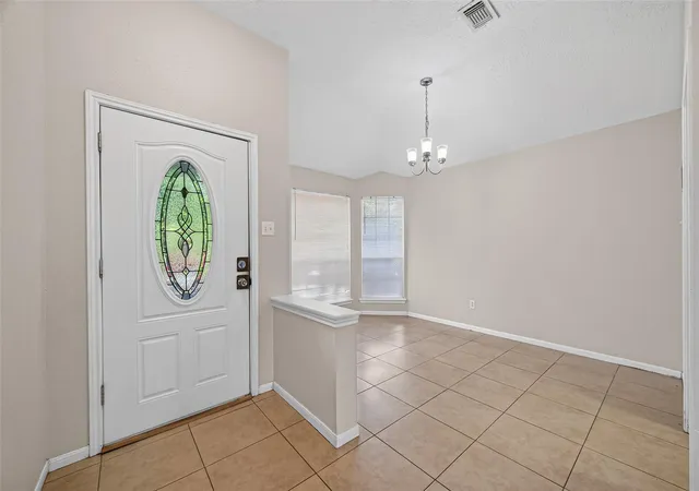 3rd image of 2931 Parkwood Manor Dr, Houston, TX 77339 | MLS# 93974009