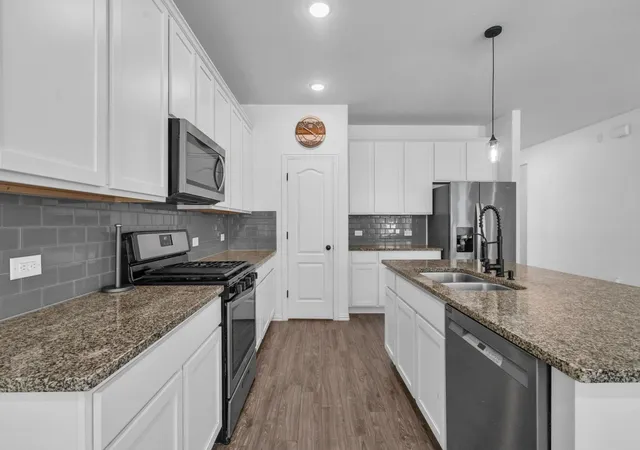Photo 4 of Single family home for sale at 8531 Delta Dl Dr, Fulshear, TX 77441 | MLS# 76279306 | Listing updated on 2026-09-12