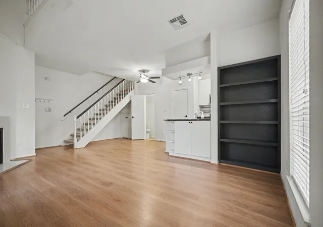 Photo 3 of Condo for sale at 7575 Cambridge St #3305, Houston, TX 77054 | MLS# 42272722 | Listing updated on 2026-08-17