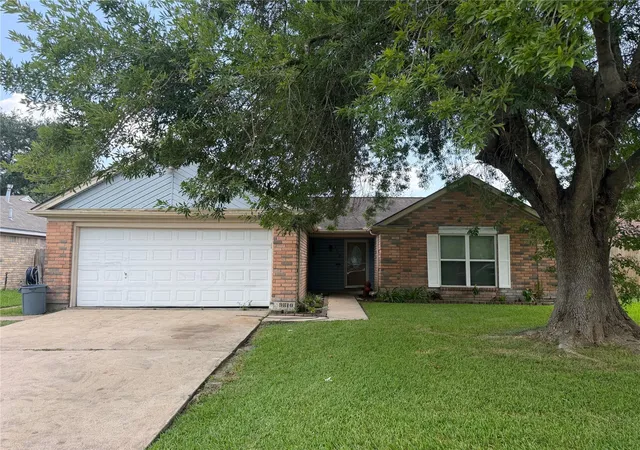 1st image of 9810 Brookview Dr, La Porte, TX 77571 | MLS# 37322154