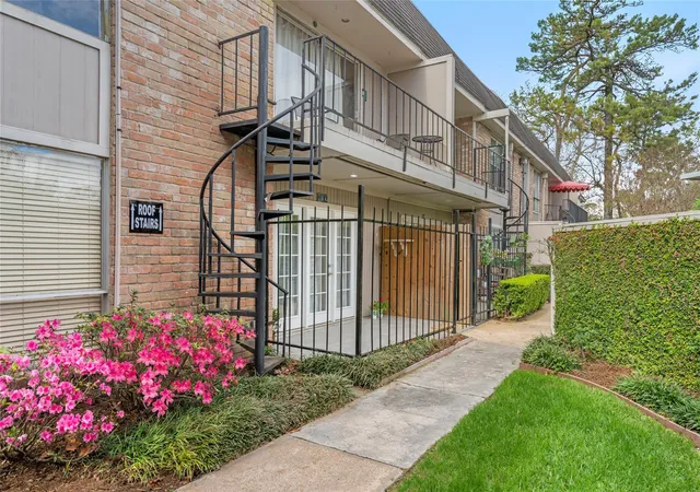 1st image of 2238 S Piney Point Rd #102, Houston, TX 77063 | MLS# 92072495