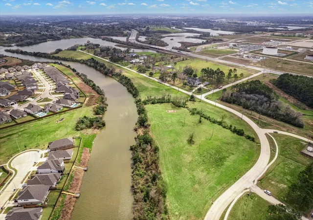 8th image of 19511 Old Galveston Rd, Webster, TX 77598 | MLS# 79917086