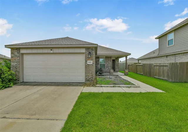 Photo 2 of Single family home for sale at 8611 Conquest Cir, Texas City, TX 77591 | MLS# 26836447 | Listing updated on 2026-09-17