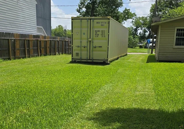 Photo 1 of Land for sale at 1521 E 2nd 1/2 St, Houston, TX 77022 | MLS# 63461201 | Listing updated on 2026-08-17