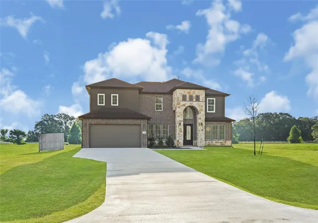2nd image of 126 Lakeland Cir, Rosharon, TX 77583 | MLS# 22600746