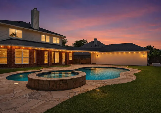 Photo 1 of Single family home for sale at 1331 Shady Bnd Dr, Sugar Land, TX 77479 | MLS# 62924867 | Listing updated on 2026-10-11