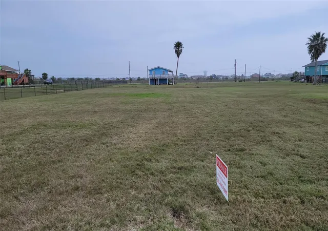 Photo 1 of Land for sale at 4003 2nd Street, Galveston, TX 77554 | MLS# 11753713 | Listing updated on 2026-09-10
