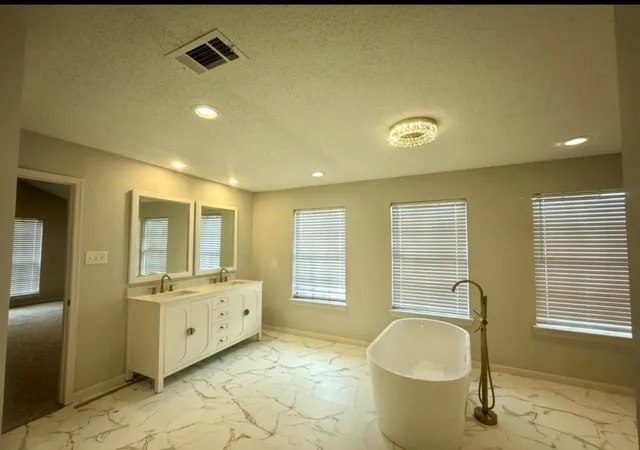 Photo 3 of Single family home for sale at 19219 Nehoc Ln, Humble, TX 77346 | MLS# 51674326 | Listing updated on 2026-09-12