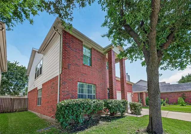 Photo 3 of Single family home for sale at 9626 Ravens Nest Ct, Houston, TX 77083 | MLS# 44518112 | Listing updated on 2026-08-13