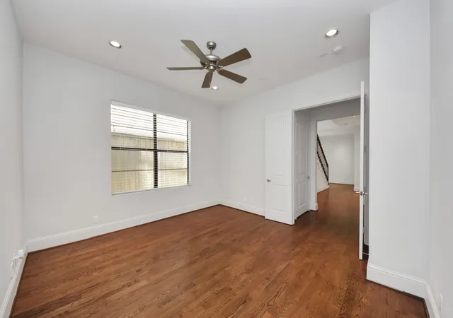4th image of 1608 Nevada St #C, Houston, TX 77006 | MLS# 51608254
