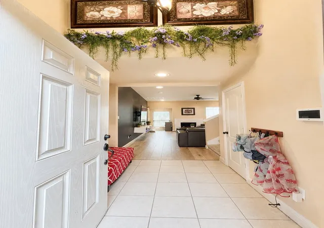 Photo 3 of Single family home for sale at 1602 Halpern St, Houston, TX 77009 | MLS# 14612743 | Listing updated on 2026-09-16