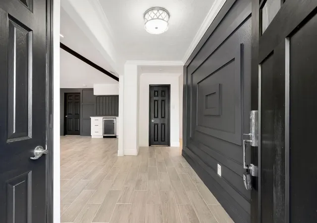 Photo 2 of Single family home for sale at 6825 London St, Houston, TX 77021 | MLS# 25028920 | Listing updated on 2026-08-10