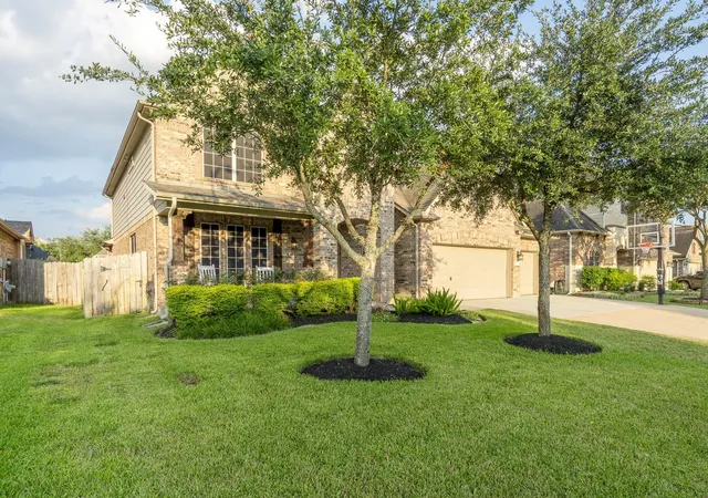 Photo 3 of Sale Pending at 16810 White Sage Ct, Cypress, TX 77433 | MLS# 98980616 | Listing updated on 2026-09-21