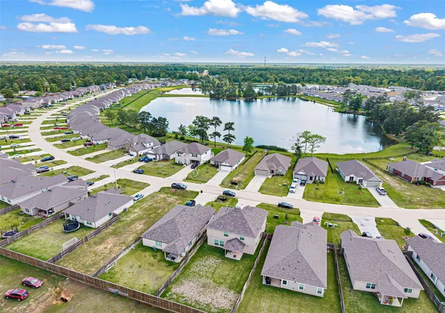 41st image of 383 Shoreview Dr, Conroe, TX 77303 | MLS# 48564072