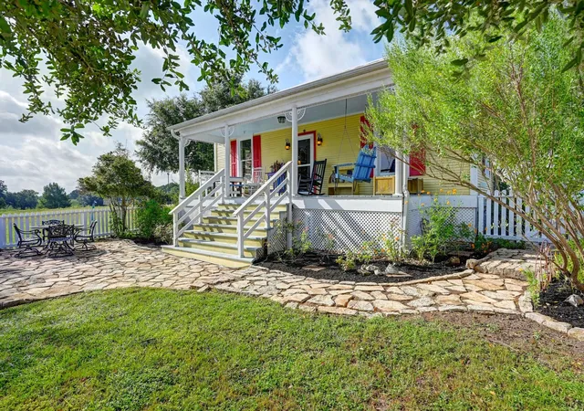 Photo 3 of Sale Pending at 5850 Trackside Rd, Chappell Hill, TX 77426 | MLS# 54732021 | Listing updated on 2026-08-21