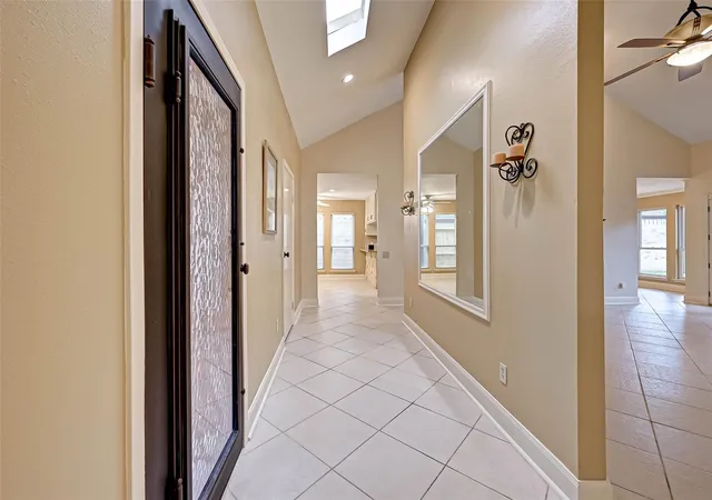 5th image of 1375 Beaujolais Ln, Houston, TX 77077 | MLS# 34668216
