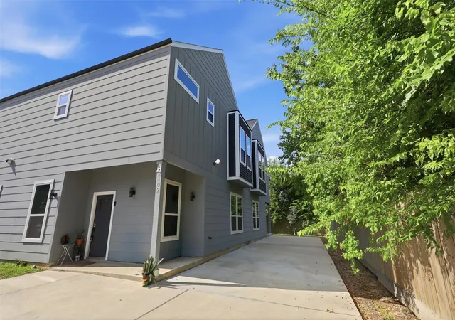 3rd image of 3402 Nathaniel Brown St, Houston, TX 77021