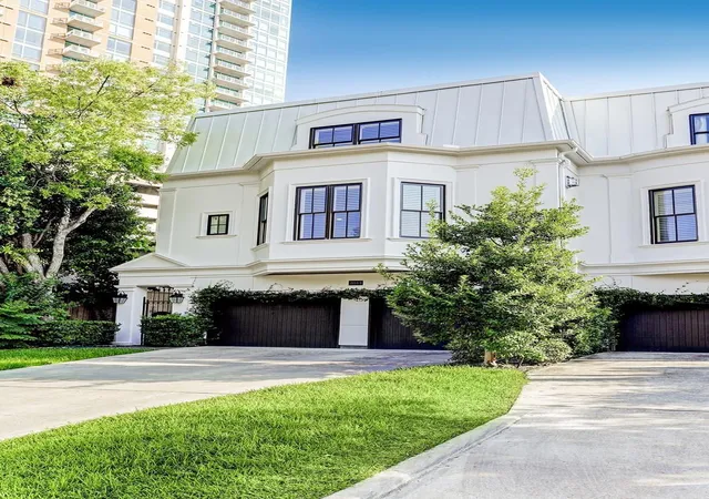 23rd image of 2015 Mcclendon St, Houston, TX 77030 | MLS# 25919003