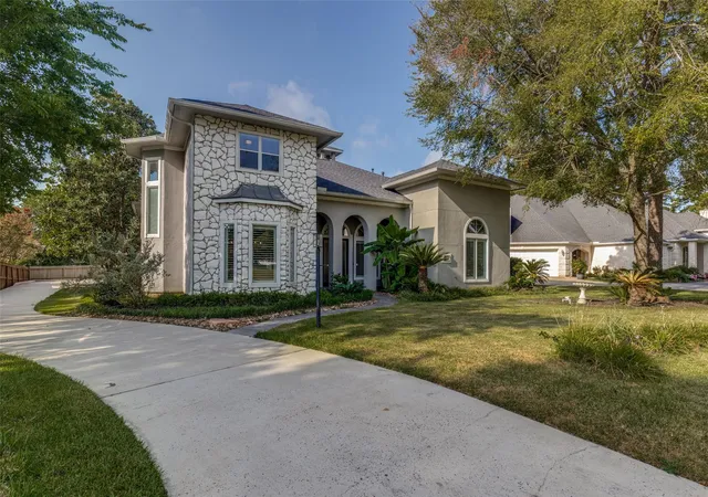 2nd image of 966 Bentwater Dr, Montgomery, TX 77356 | MLS# 83033594