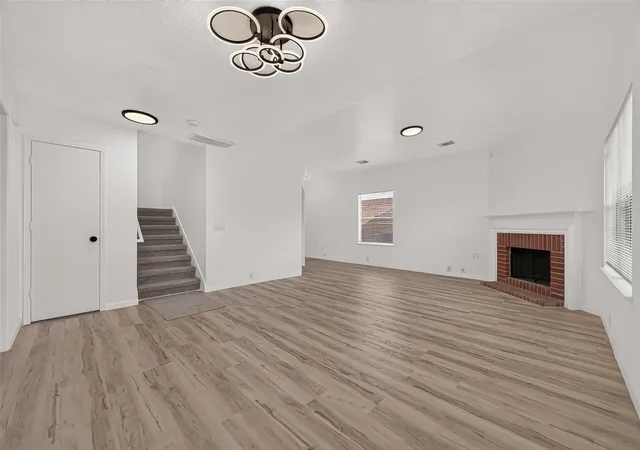 2nd image of 13430 Eldridge Villa St, Sugar Land, TX 77498 | MLS# 21221947