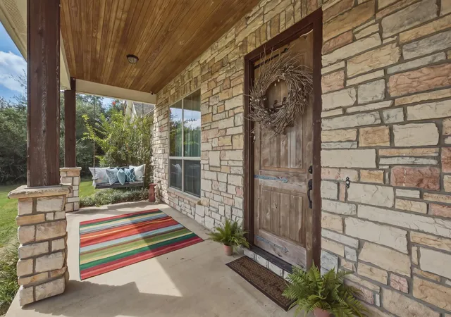 3rd image of 17422 Saddle Creek Dr, College Station, TX 77845 | MLS# 35159493