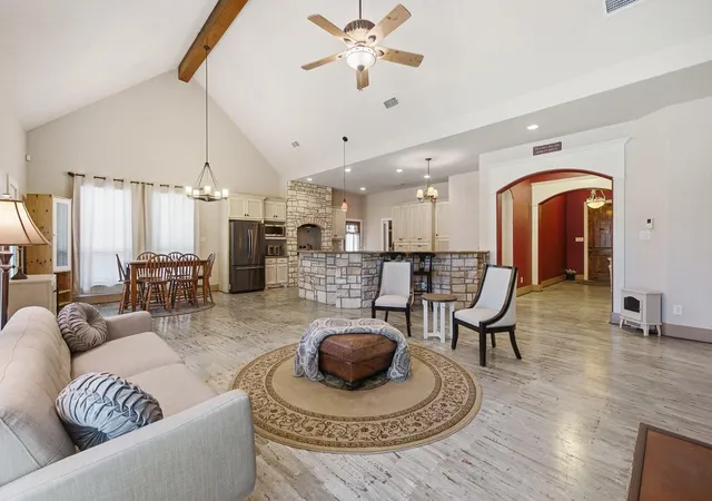 5th image of 17422 Saddle Creek Dr, College Station, TX 77845 | MLS# 35159493