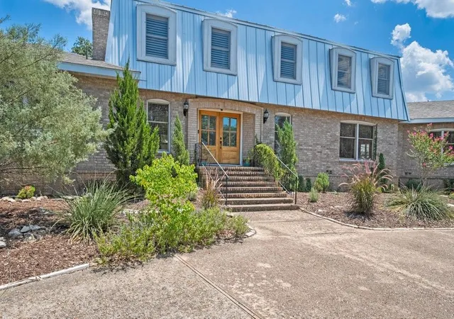 1st image of 110 W Sierra Cir, San Marcos, TX 78666 | MLS# 98817298
