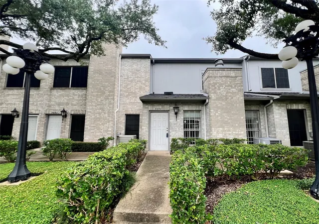 Condo for sale at 7254 Regency Sq Ct #7254, Houston, TX 77036 | MLS# 81261075 | Listing updated on 2026-08-17
