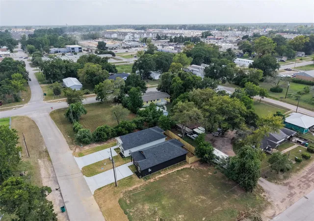 22nd image of 315 N Woodson Street, Willis, TX 77378 | MLS# 62754354