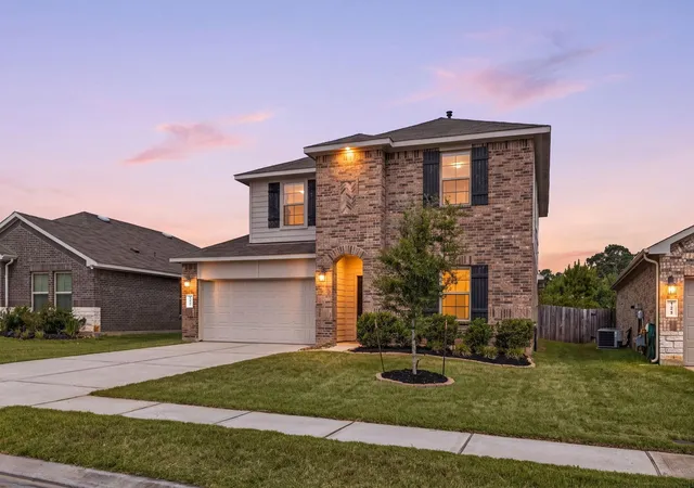 Photo 2 of Single family home for sale at 13845 Rock Is Trl, Conroe, TX 77384 | MLS# 17927282 | Listing updated on 2026-09-14