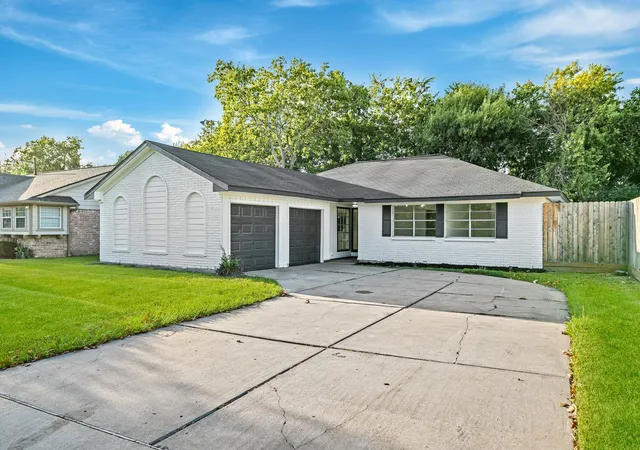 1st image of 11918 Stroud Dr, Houston, TX 77072 | MLS# 37630433