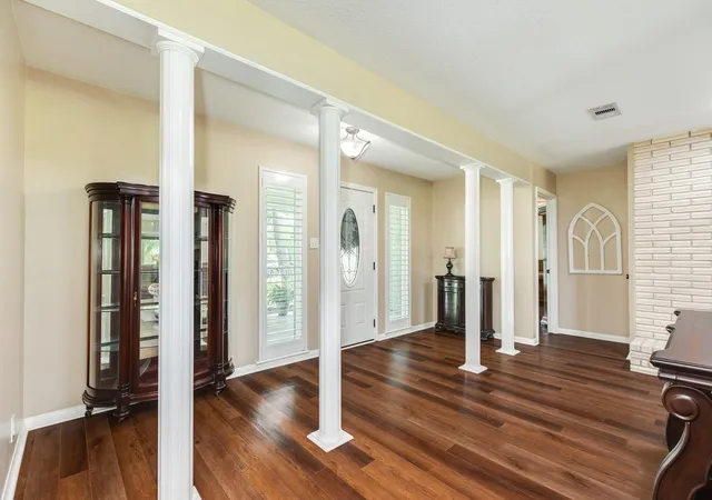 4th image of 102 Buttercup St, Lake Jackson, TX 77566 | MLS# 41782432